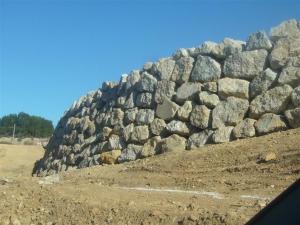 Construcción de muro de Rocalla de contención